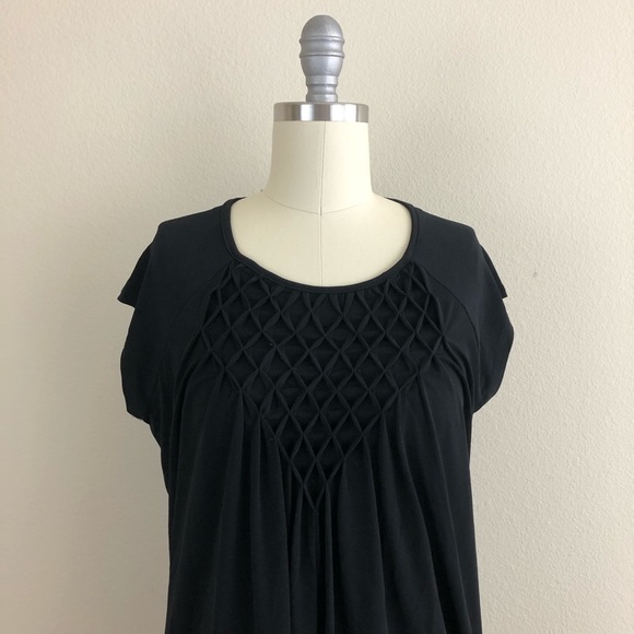 Premise Black Cap Sleeve Diamond Weave Blouse - Picture 2 of 5